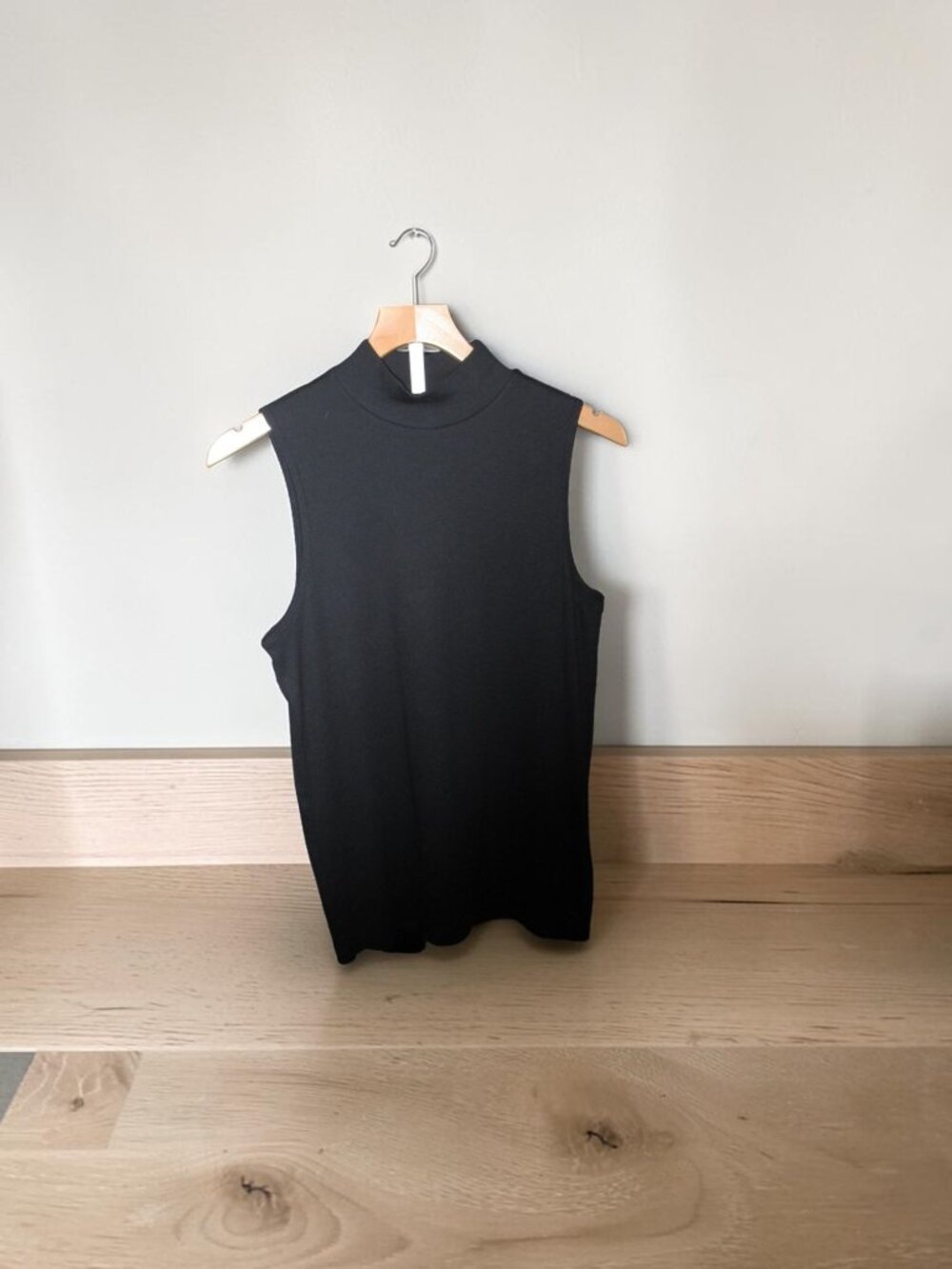 GAP - MockNeck, Sleeveless Tank Top, Black, Size Large - NWOT